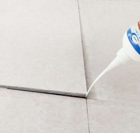 景县瓷砖空鼓维修公司分享卫生间瓷砖脱落的原因可能有以下几点